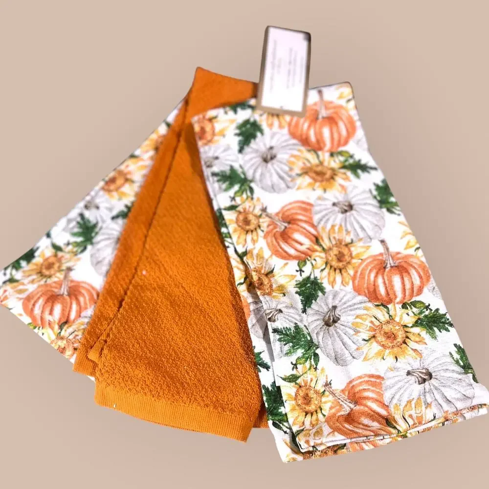 Cupcakes and Cashmere Set of 3 Fall/Harvest Pumpkin Kitchen Towels NWT